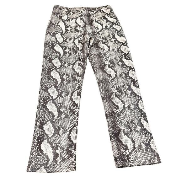 Urban Outfitters Snakeskin Patterned Printed Pants Straight Leg Size 8 - Picture 3 of 8